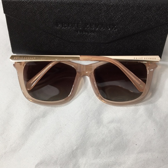 Privé Revaux Womens Rose Gold Pink Sunglasses With Case Like-New - Picture 5 of 16